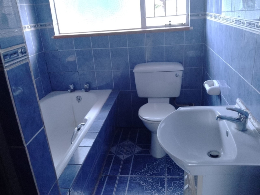 To Let 4 Bedroom Property for Rent in Fichardt Park Free State